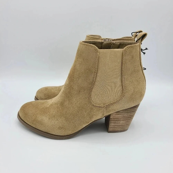 DV By Dolce Vita Collyns Short Bootie Ankle Boot Faux Suede Stone Tan 6.5 - Picture 5 of 12